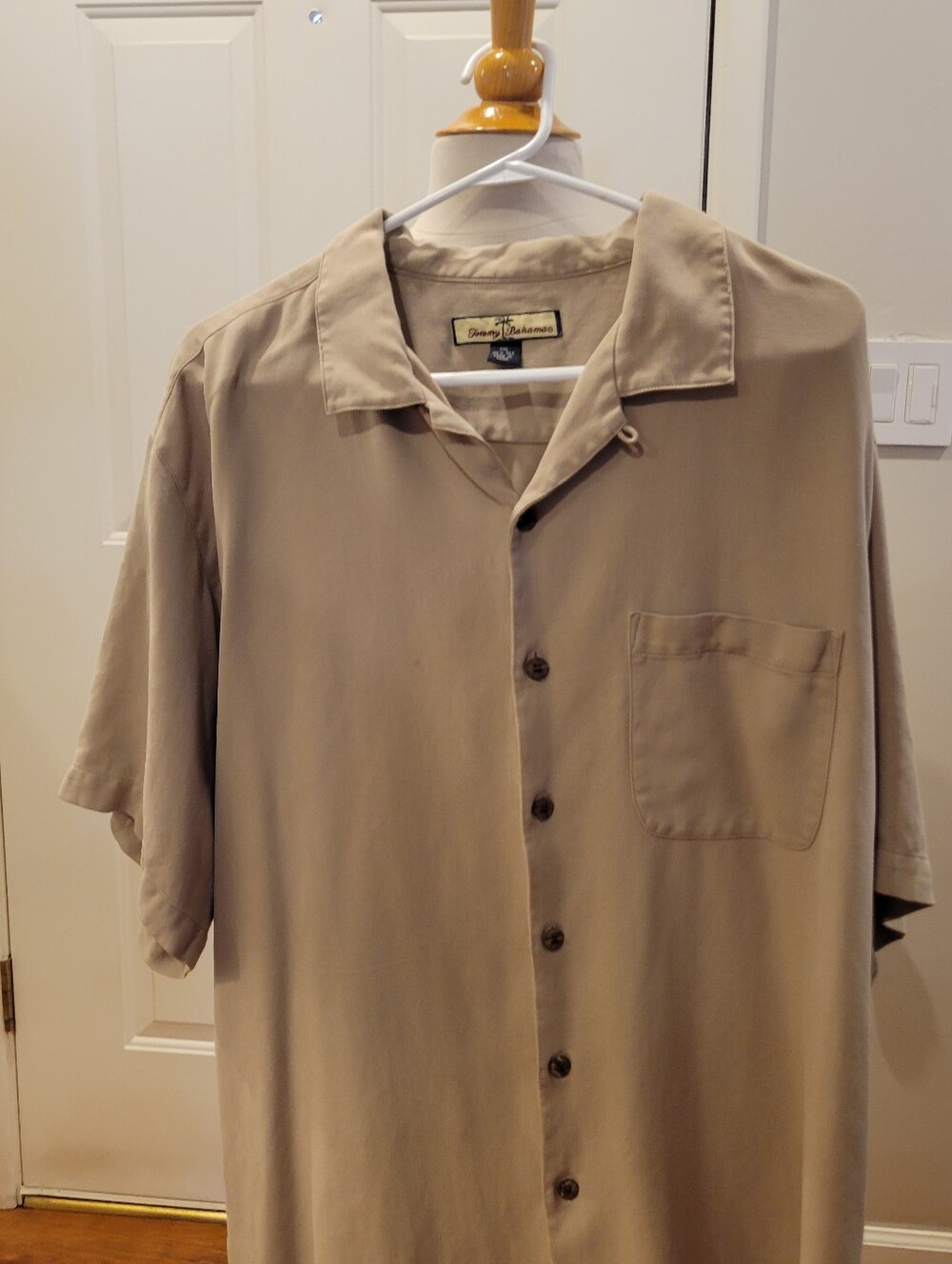 🏕EUC~Tommy Bahama Men's Short Sleeve Silk Camp Shirt